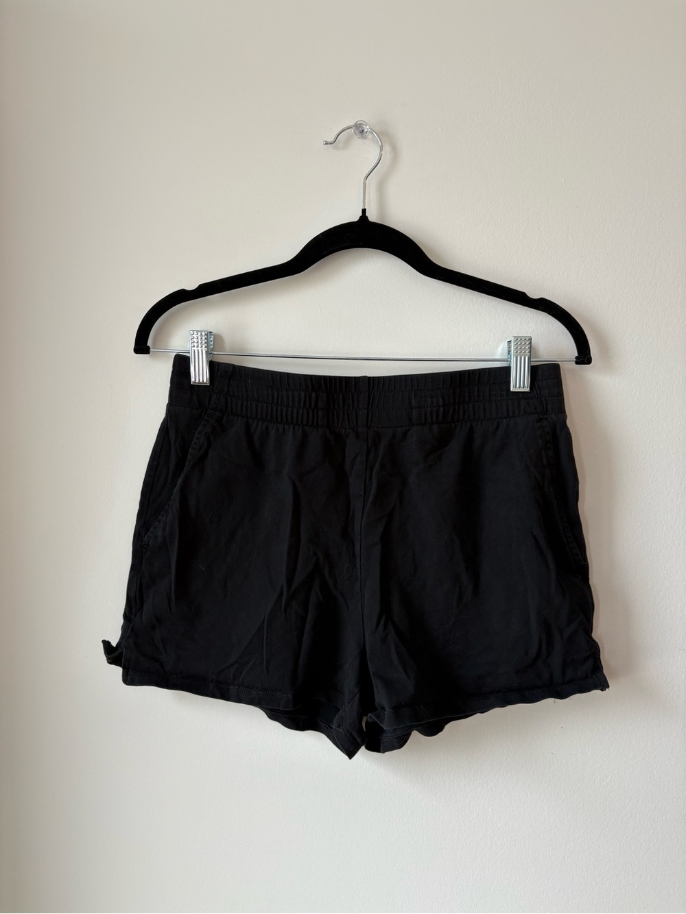 Wilfred Black Pull-On Shorts